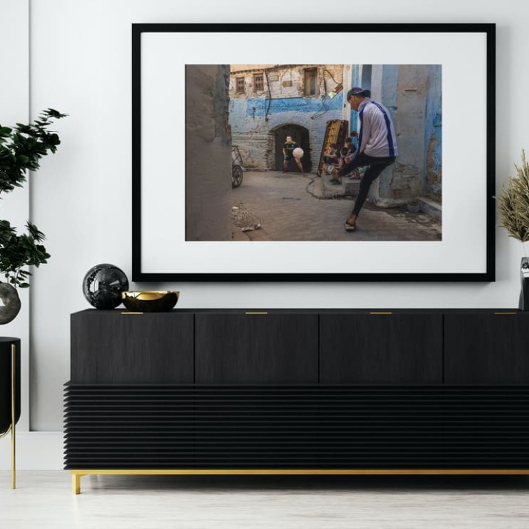 Photographic print "Rigor in the Street"
